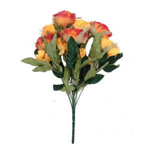 Купить  Букет с 7 розами и 3 буточниками мелких цветов 46см