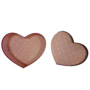 . Продаётся Коробка в форме сердца Бантик Love 33,5x27см