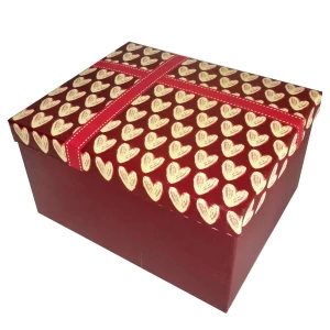Заказываем в Йошкар-Оле Подарочная коробка Жёлтые сердца, красная лента рр-8 26,5х22см