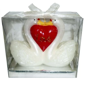 Картинка Декоративная свеча Пара лебедей с сердцем 13см