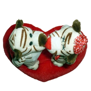 Купить в Архангельске Влюбленная пара тигров на сердце 18x16см