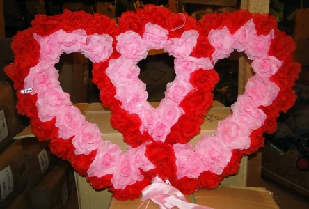 Картинка Свадебное украшение Пара сердец из разных роз