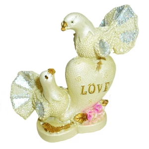 Великие Луки. Продаём Сувенир Пара голубей сердце Love 268 1/4