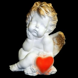 Картинка Сувенир Ангел сидя полузолото с красным сердцем 13x18x11см