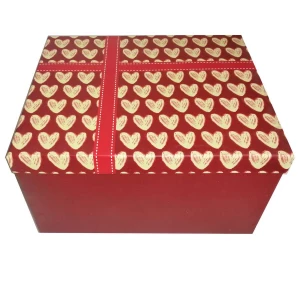 Приобретаем  Подарочная коробка Жёлтые сердца, красная лента рр-10 30,5х26см
