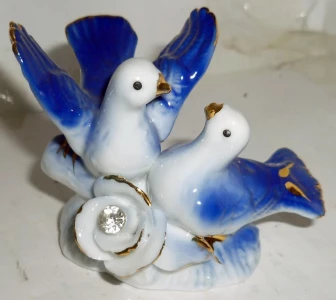 Фотография Сувенир Пара синих голубей роза с камнем 4794 7см