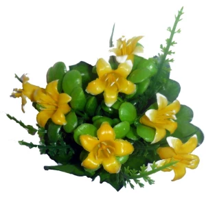 Купить в Великих Луках Букет садилка лилии (пластик) на 7 голов 24см