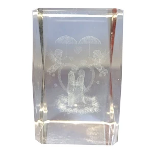 Фото Сувенир Куб с 3D рисунком внутри Влюблённые Glass 8x5см