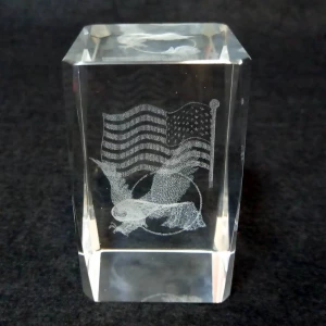 Приобретаем по Йошкар-Оле Сувенир Куб с 3D рисунком Американский Орёл стекло 8x5см