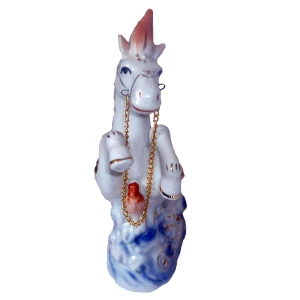 Купить в Великих Луках Сувенирная статуэтка Лошадка цветная с цепочкой 3344 18,5см