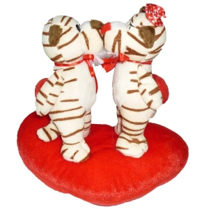 Фотография Влюбленная пара тигров на сердце 18x16см
