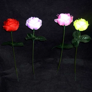 Фотка Роза искусственная с листом 30см 001-264