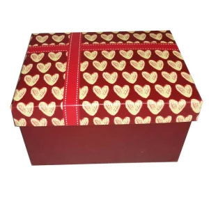 Купить в Норильске Подарочная коробка Жёлтые сердца, красная лента рр-4 18,5х14см
