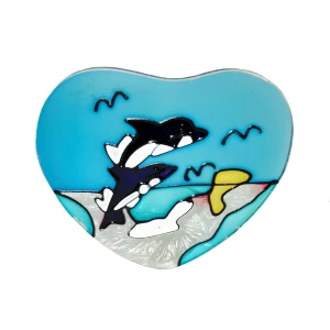 Великие Луки. Продаётся Подсвечник стеклянный в форме сердца "Дельфины" 11см
