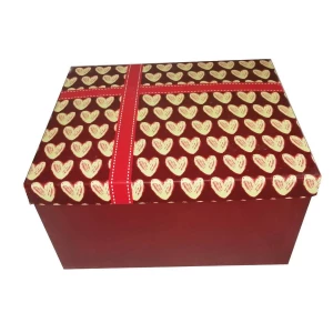 Приобретаем в Норильске Подарочная коробка Жёлтые сердца, красная лента рр-9 28,5х24см