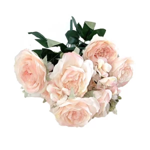 Фотография Букет с 7 розами и 3 буточниками мелких цветов 46см