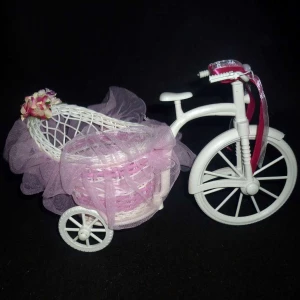 Фотка Велосипед с украшенной коляской лайт для топиария